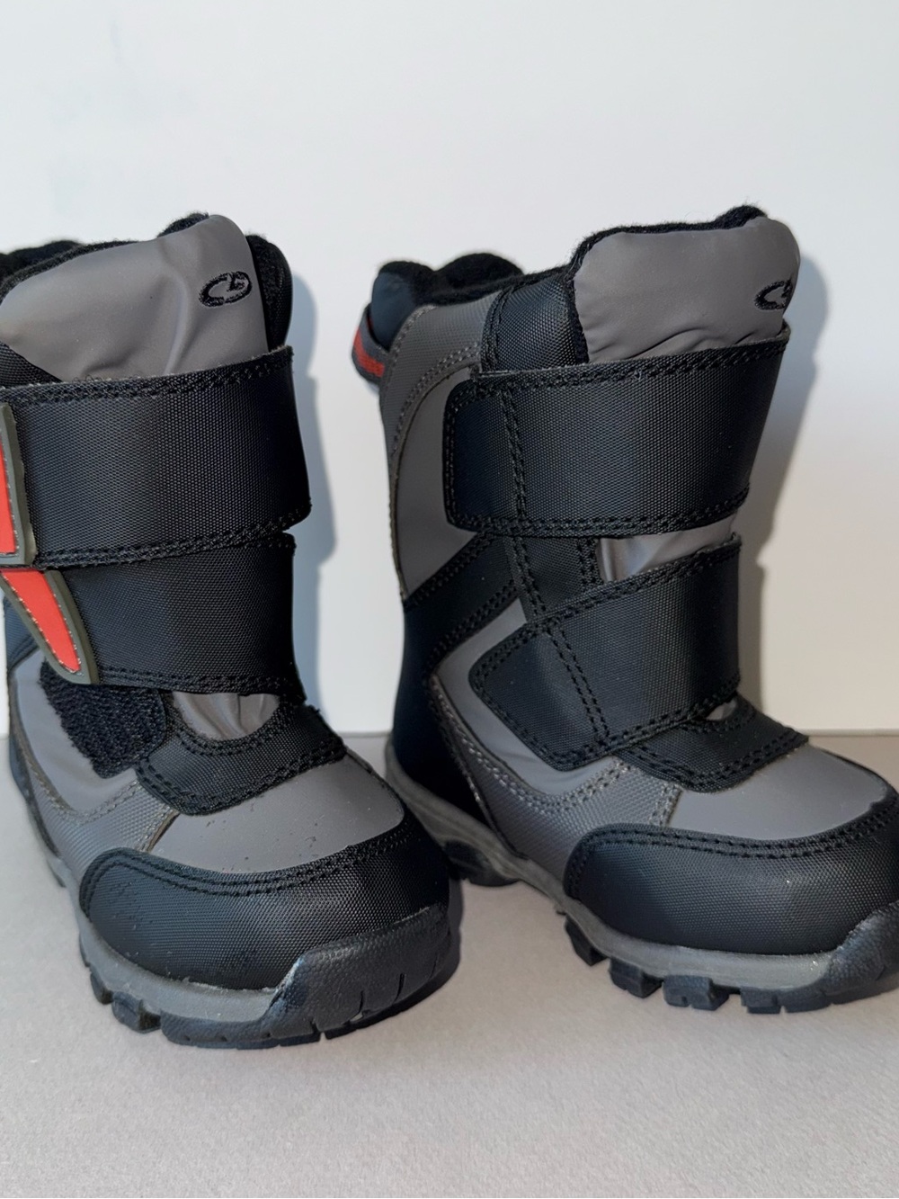 C9 Champion Kids Snow Boots Size 5M Gray Black Faux Fur Lined